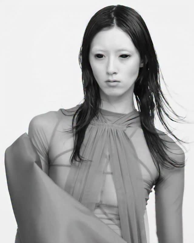 rickowensonline 게시물 이미지: MEGAN, SS26 TEMPLE DRAPED SKIRT IN GRS...