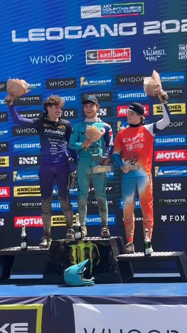 ridefoxbike 게시물 이미지: 🧹🧹🧹

The junior men kicked it off today and...