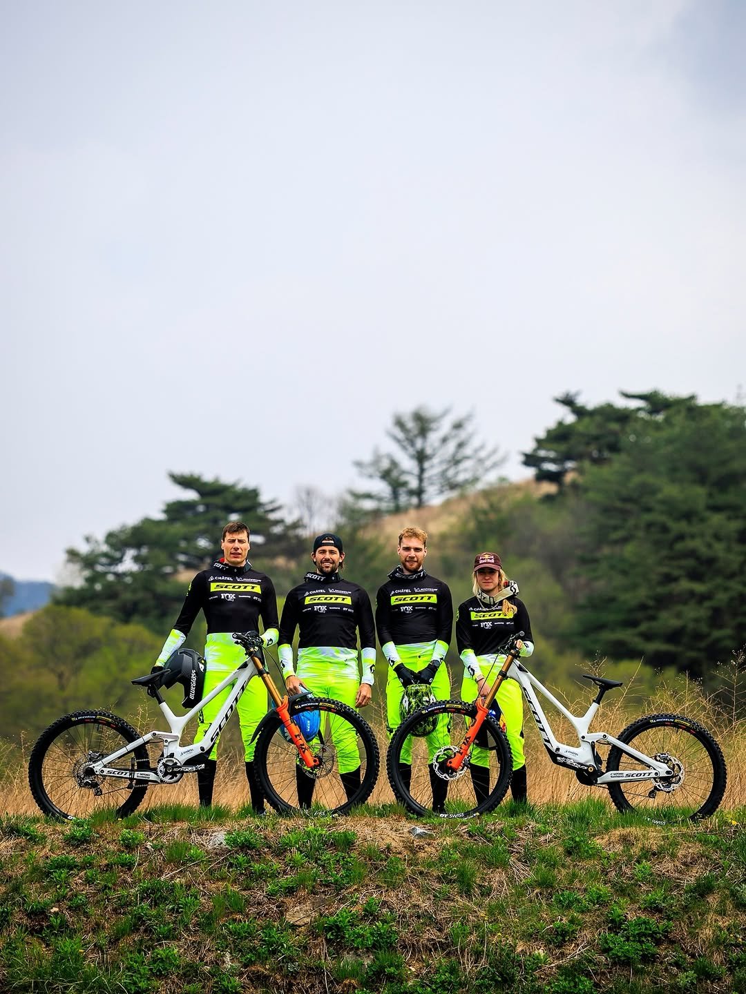 Photo shared by SCOTT DH Factory on April 28, 2026 tagging @bikeonscott, @daknorton, @ethancraik, @benoitcoulanges, @jessblewitt_, @chatel_officiel, @dtswiss, @michelinbicycle, @shimanomtb, and @ridefoxbike. May be an image of one or more people, bicycle, outdoors and text.