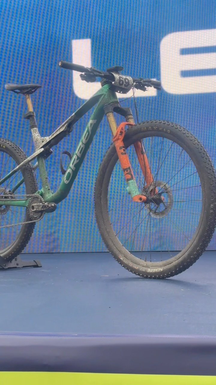 ridefoxbike 게시물 이미지: @simon_andreassen WINS SHORT TRACK IN...