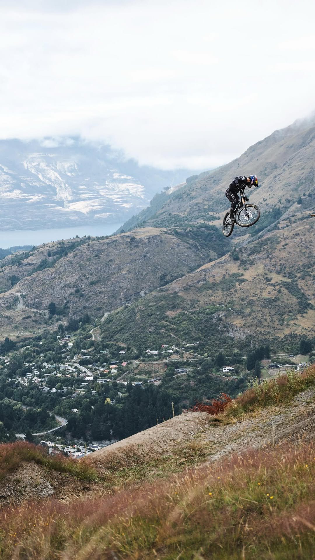 ridefoxbike 게시물 이미지: Been riding my new @ridefoxbike 40 and Float...