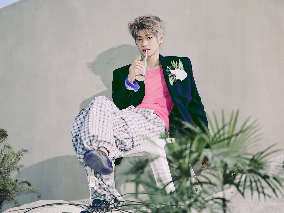 riize_official 게시물 이미지: ’Sunburst‘ Teaser Images (Private Weekend...