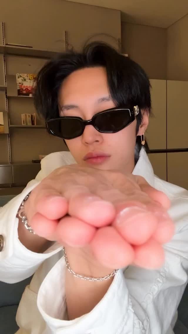 riize_official 게시물 이미지: 🕶️

#RIIZE #라이즈
#WONBIN #원빈
#RISEandREALIZE