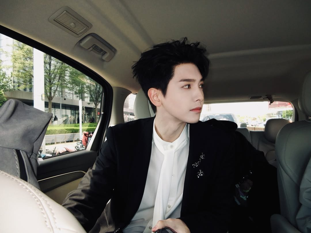 rileyxking 게시물 이미지: 節日快樂