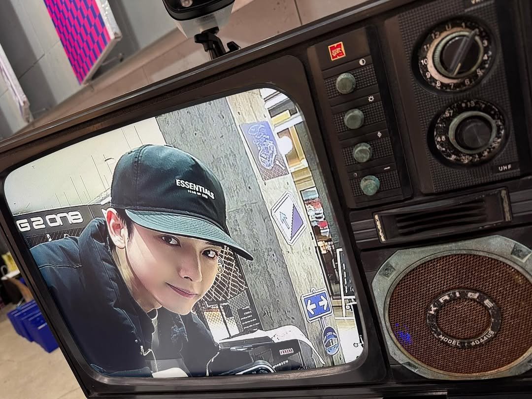 Photo by 王以綸 Riley King on January 01, 2026. May be a video game screenshot of television, speaker, videogame controller, stereo, portable cassette player, screen and text.