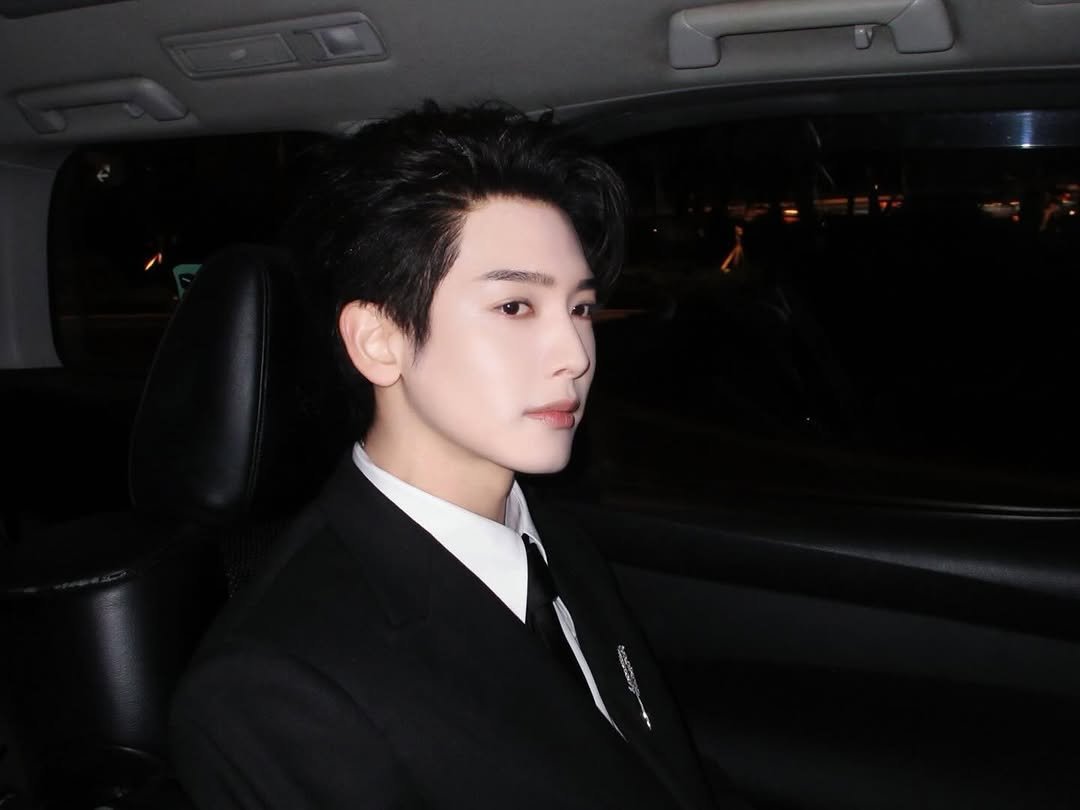 Photo by 王以綸 Riley King on December 08, 2025. May be an image of one or more people and bolo tie.