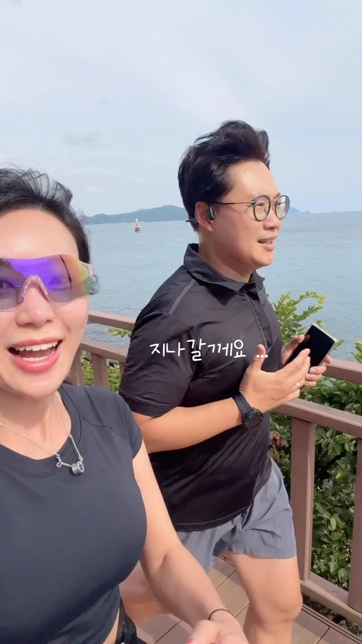 rinjoo__ 게시물 이미지: 지나갈께요 ...화내는거 아님 ... ㅋㅋㅋㅋㅋ

#러닝 #런린이 #runningday #지나갈게요