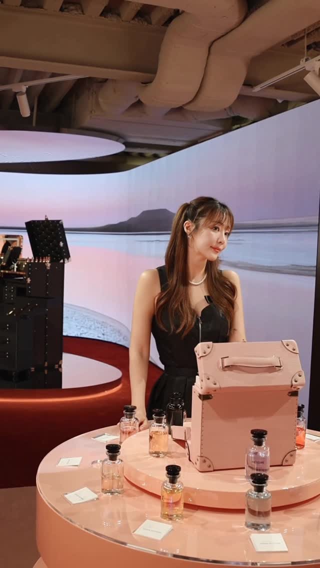 rinz___xx 게시물 이미지: @louisvuitton 

루이비통 서울 도산에서의 하루🖤✨

Soft...