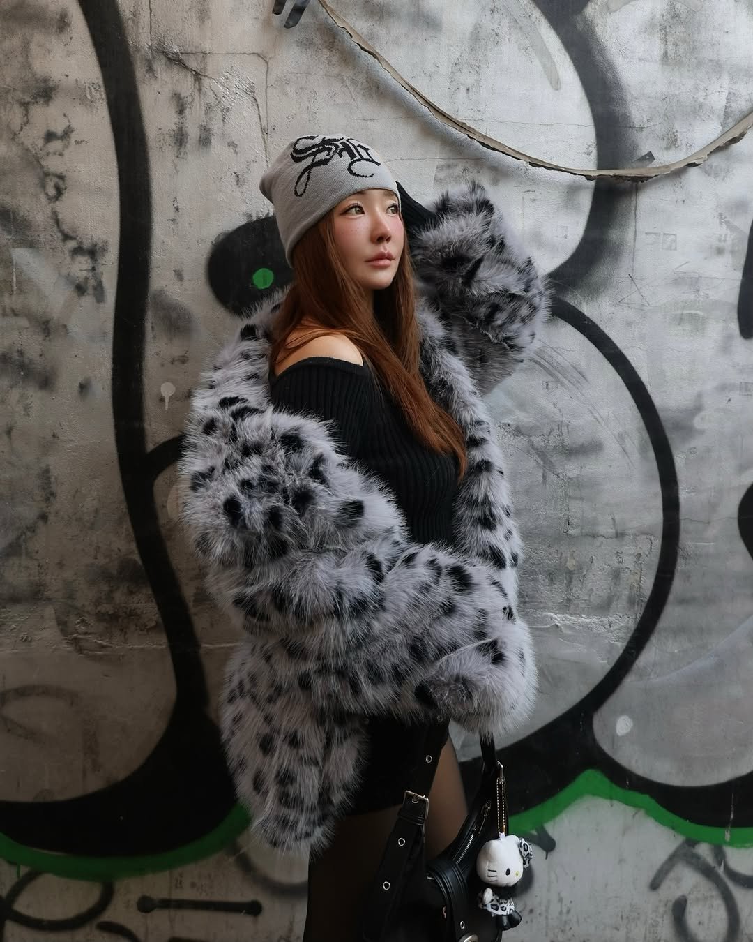 Photo shared by 𝘾𝙝𝙚𝙧𝙧𝙮🍒 on November 20, 2025 tagging @deeto_official. May be an image of fur coat, beret and text.