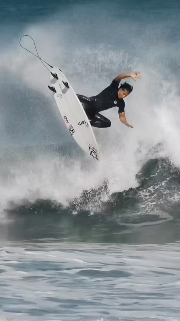 ripcurl_brasil 게시물 이미지: Água fria, E-Bomb E7 no corpo e...