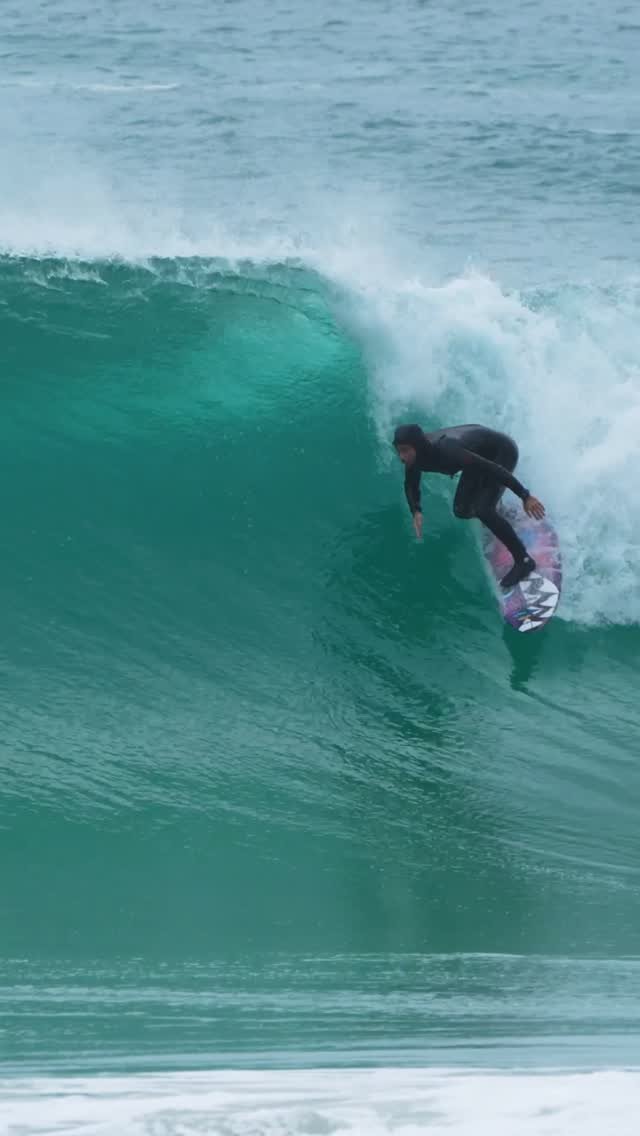 ripcurl_brasil 게시물 이미지: ⁠
Saindo do tubo com...