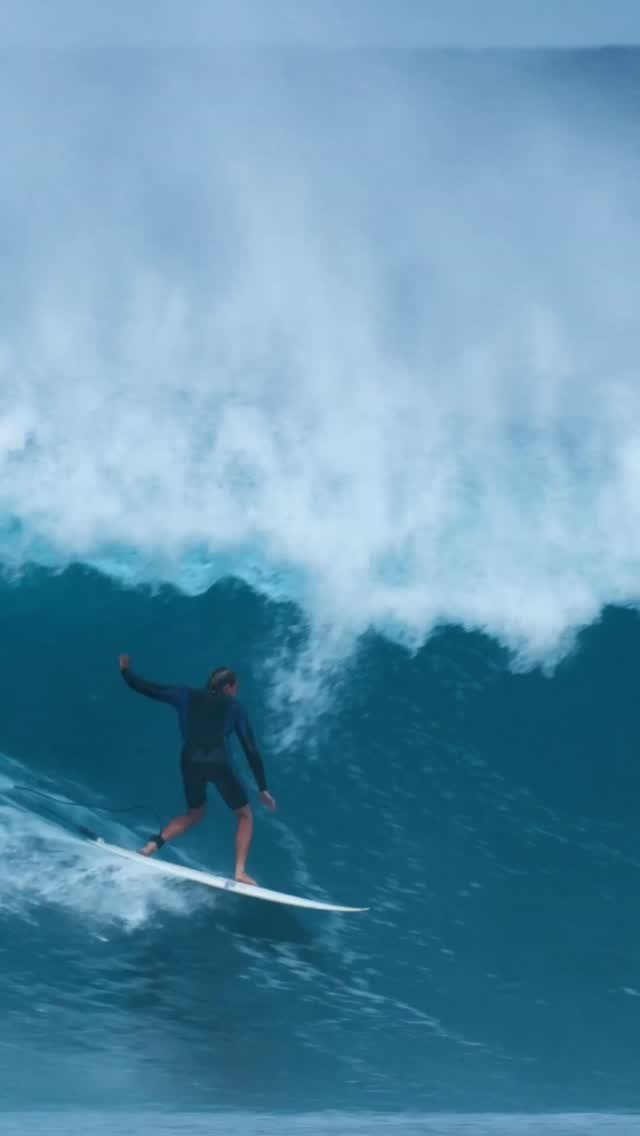 ripcurl_brasil 게시물 이미지: @jacobwillcox_ quebra em Pipe 💨

Usando o...