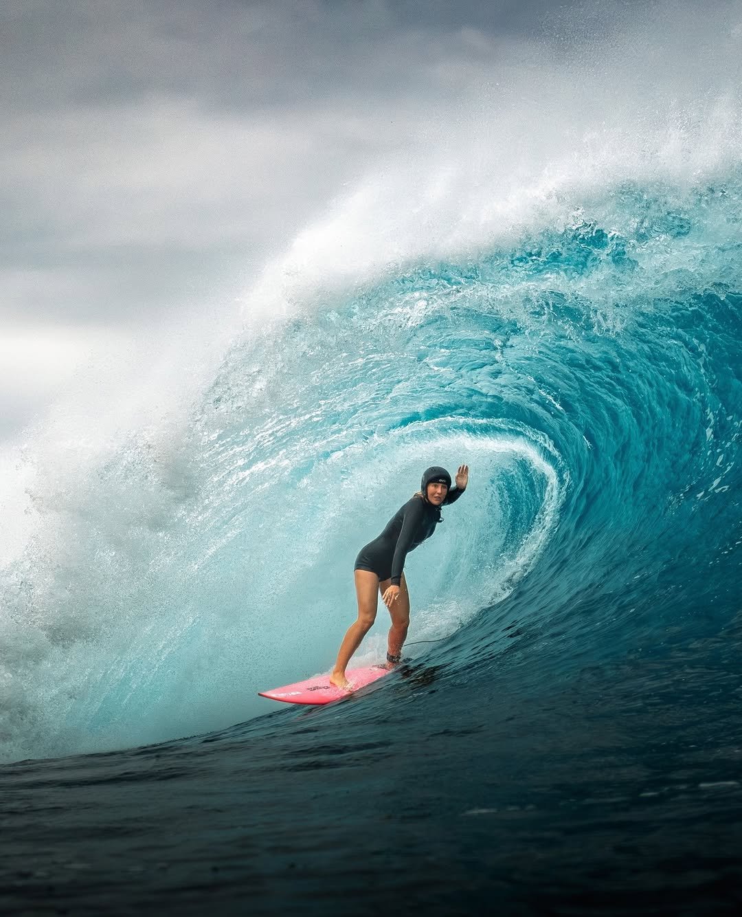 Photo by Rip Curl Brasil on February 13, 2026. May be an image of surfboard, wetsuit, water, ocean and text.