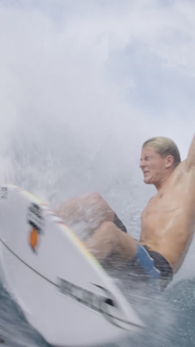 ripcurl_brasil 게시물 이미지: @danehenry_ quase aposentando a lente da...