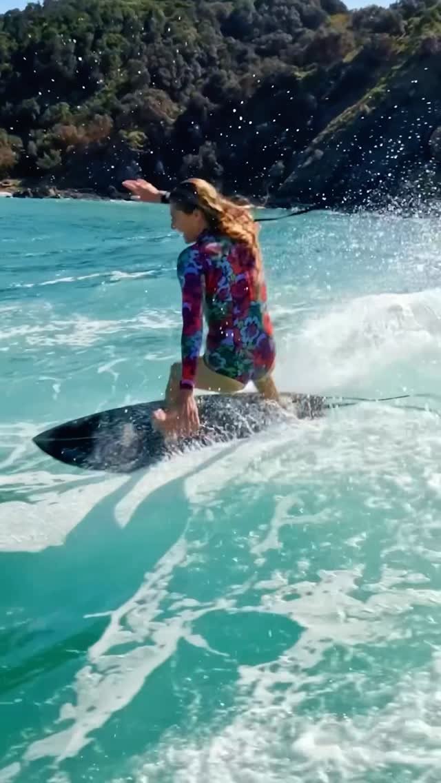 ripcurl_brasil 게시물 이미지: @stephaniegilmore in our new @ripcurl x...