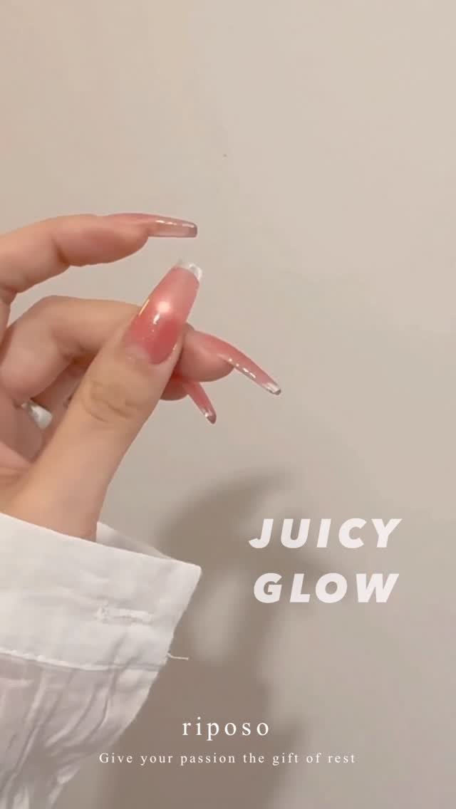 riposonail_official 게시물 이미지: 🍓🍒🍑 ʲᵘⁱᶜʸ ᵍˡᵒʷ 🍓🍒🍑
 
사랑스러운 토끼혀+딸기 컬러를 담은...