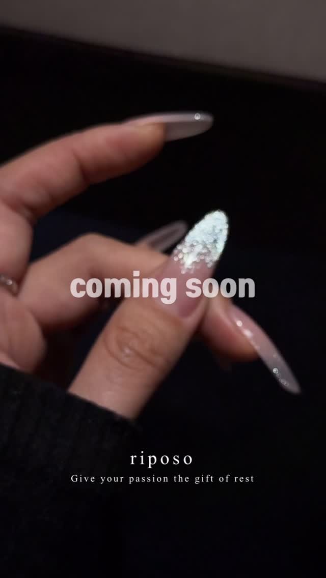 riposonail_official 게시물 이미지: ⓃⒺⓌ 
 
진짜 겨울, 극강의 반짝임.
riposo new...