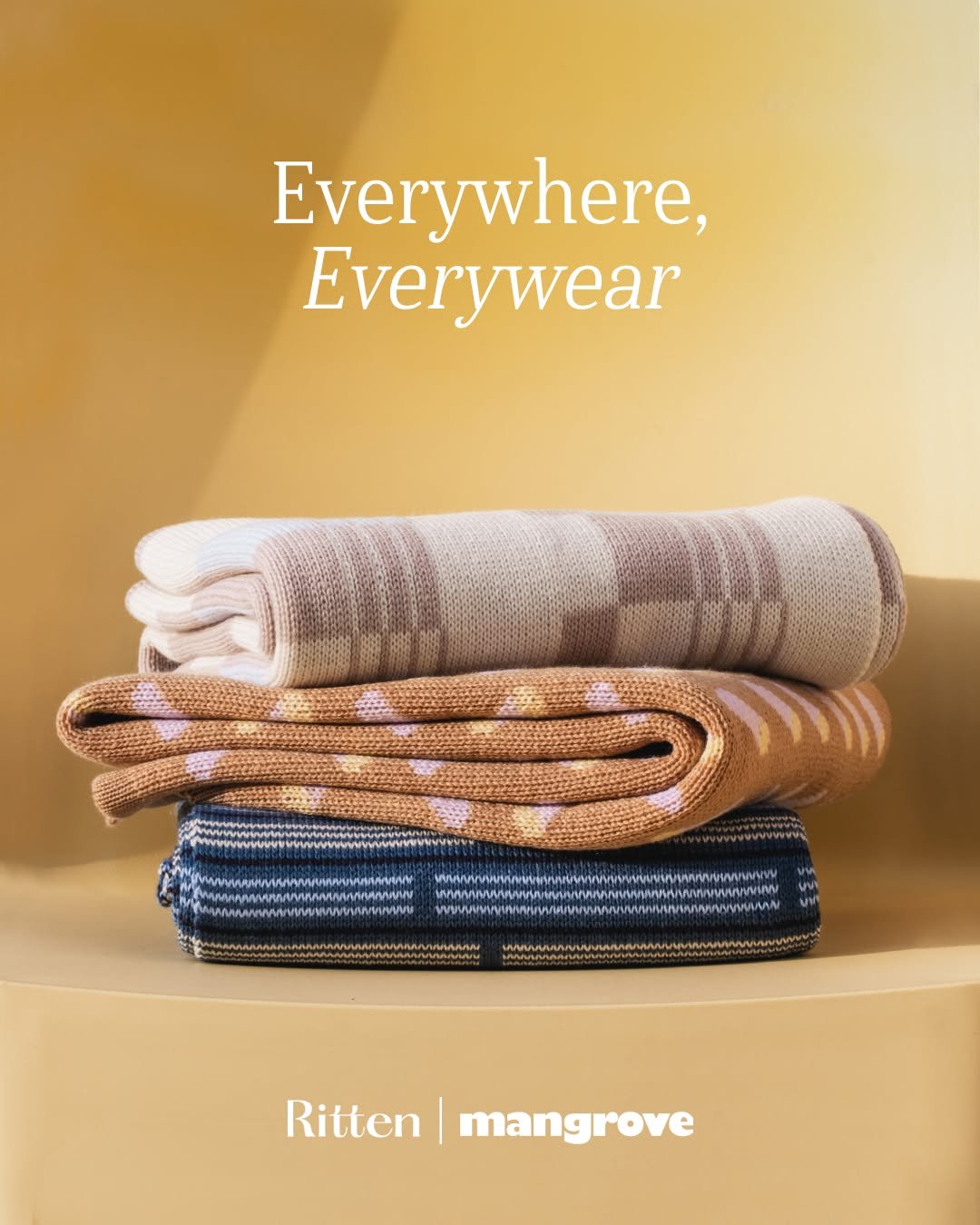 Photo by RITTEN 리튼 on December 02, 2025. May be an image of towel, shawl, blanket, wool and text that says 'Everywhere, Everywear wwwwwwwwwwwww Ritten|mangrove Ritten mangrove'.