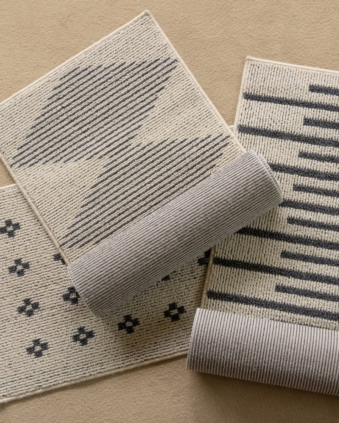 Photo by RITTEN 리튼 on September 24, 2025. May be an image of welcome mat, placemat, carpet, wool, bathmat and text.