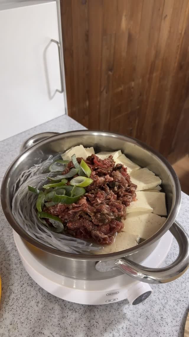 riwon_home 게시물 이미지: 아니, 매일 어떻게 색다른 반찬을 해주냐고요
어제 먹던 반찬 오늘 주면 먹기 싫은건...