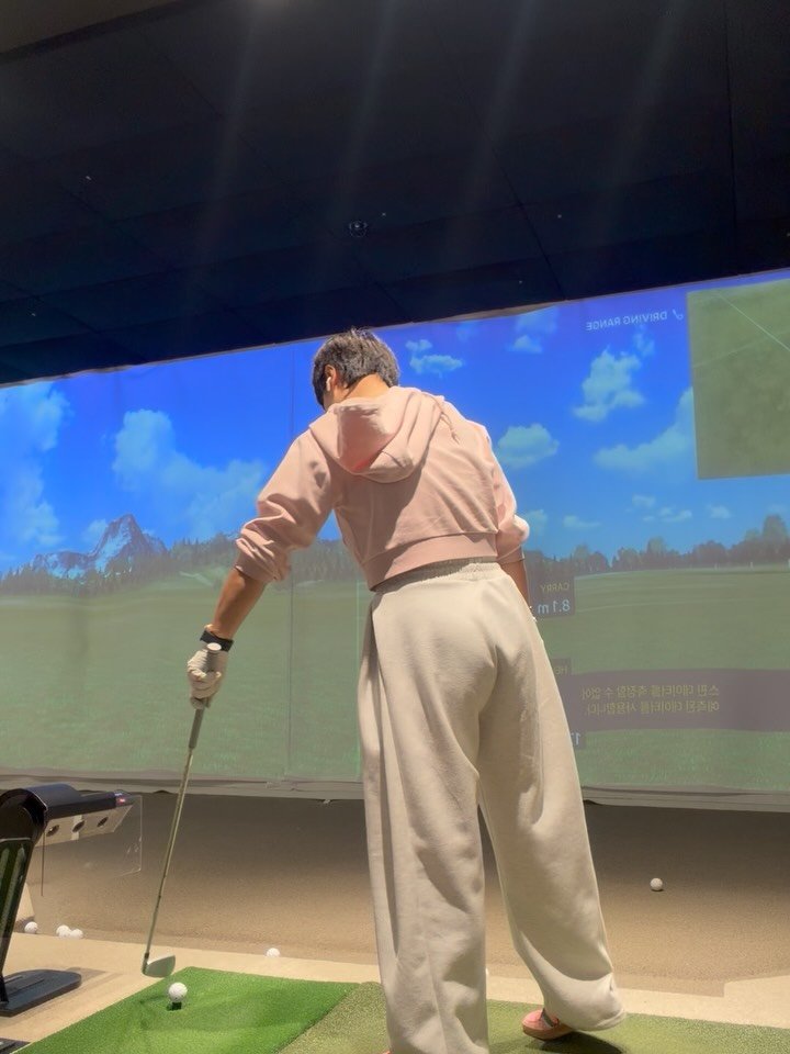 rjj5869 게시물 이미지: 몸이 천근만근 너무 피곤했지만 운동 3종세트 완료.
헬스. 등
필라테스....