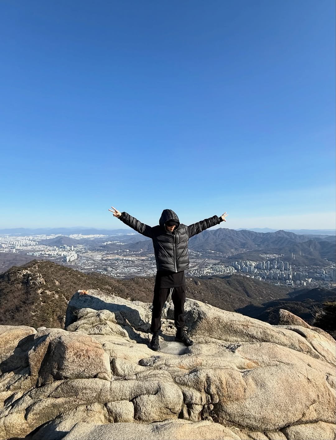 Photo by RM on January 15, 2026. May be an image of mountain.