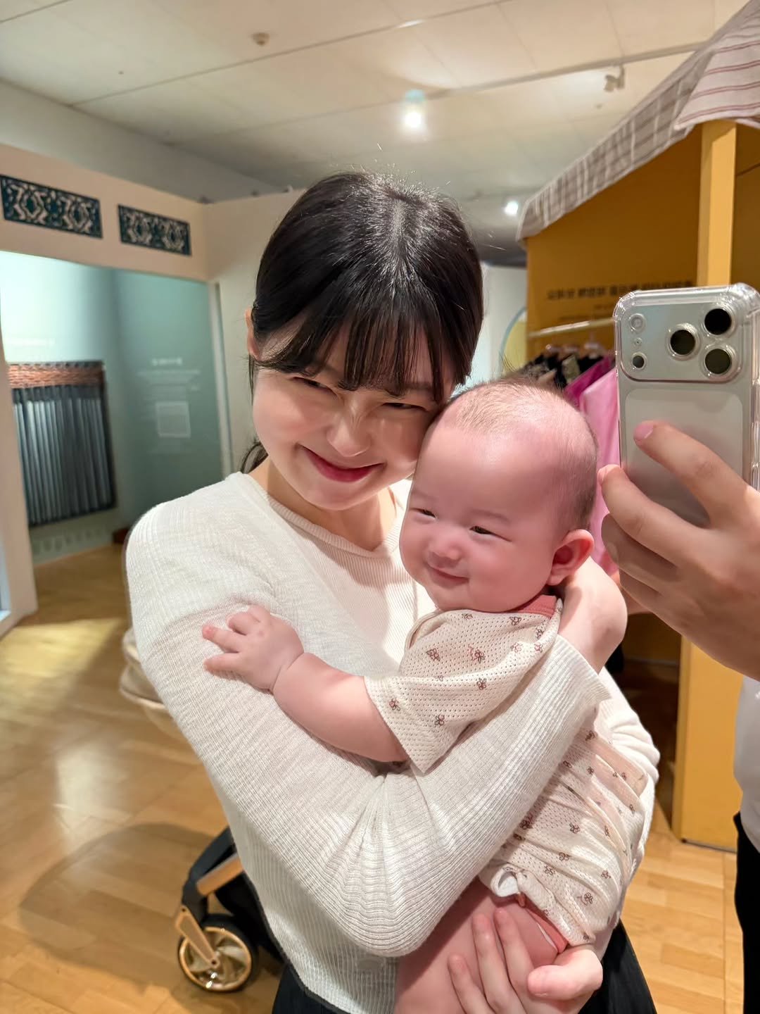 rlawlsry 게시물 이미지: #생존신고 오래간만에 인사드립니다🙇🏻‍♂️

육아 104일차, 호수 인생 첫 아문당...