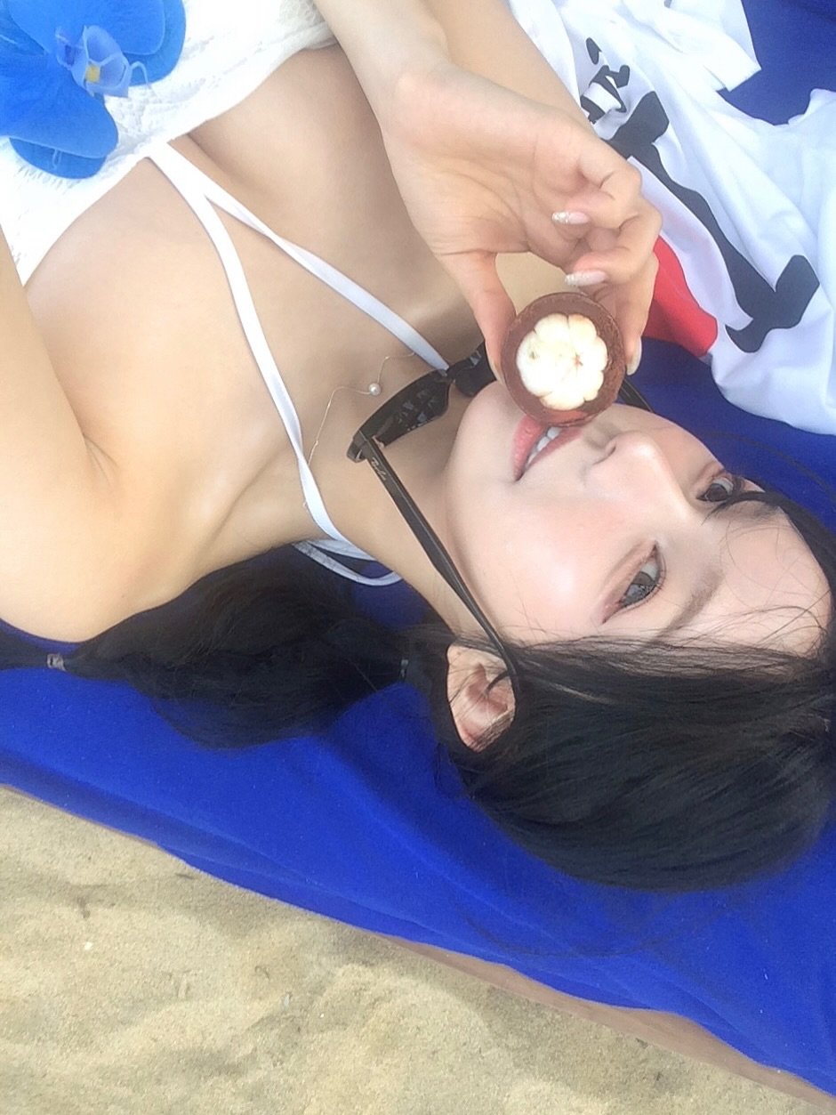 Photo by 은방울 on March 01, 2026. May be an image of beach and text.