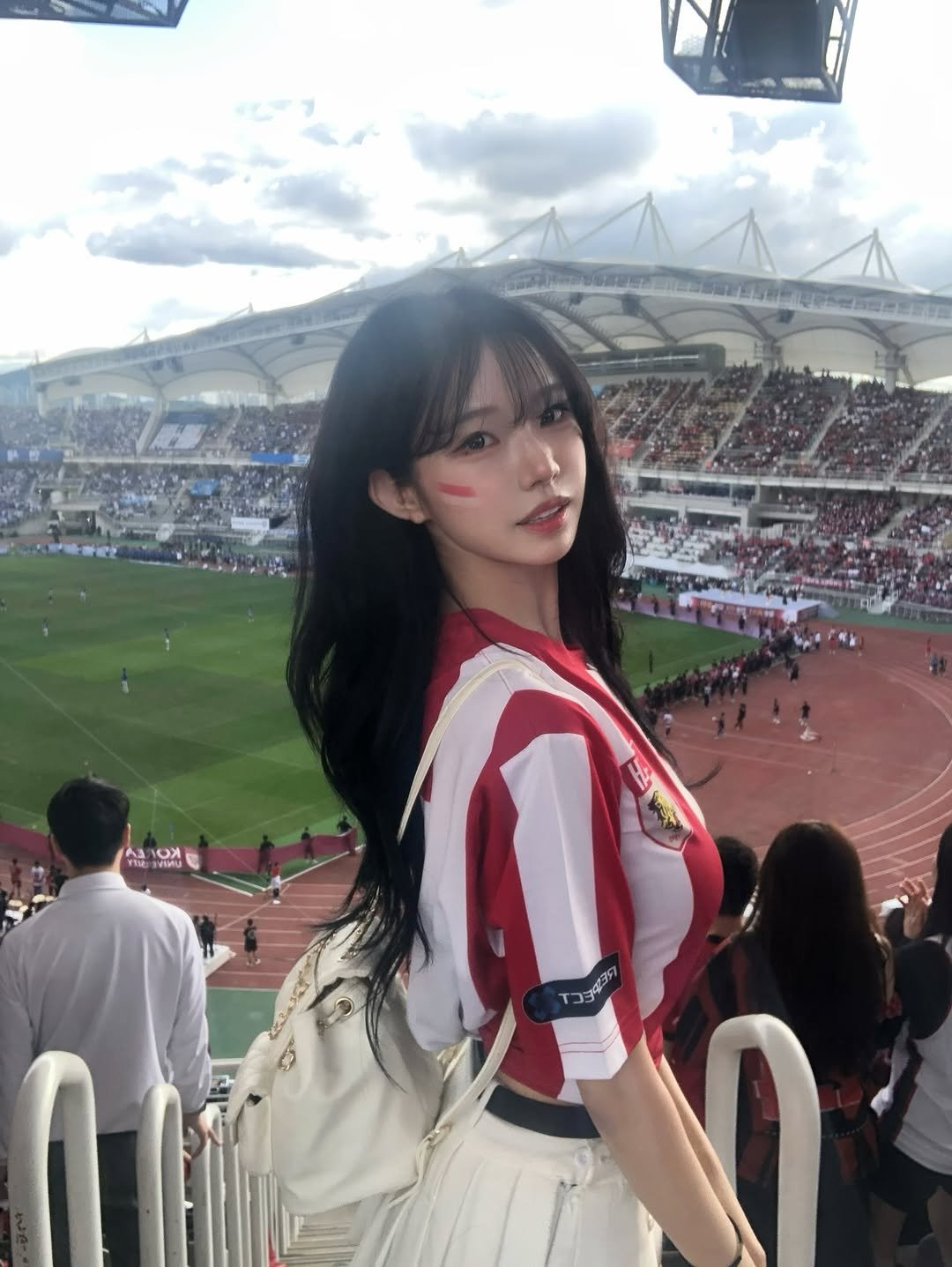 rloxrna 게시물 이미지: 고려대 승리 요정🧚🏻 재학 하는동안 우리 고대가 다 이겼지룽~~!