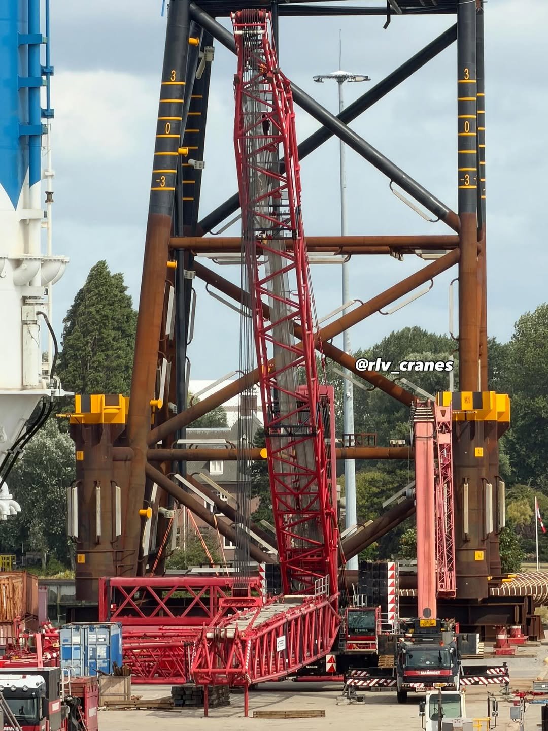 rlv_cranes 게시물 이미지: Terex CC 3800 

Mammoet 

#cc3800 #terex...