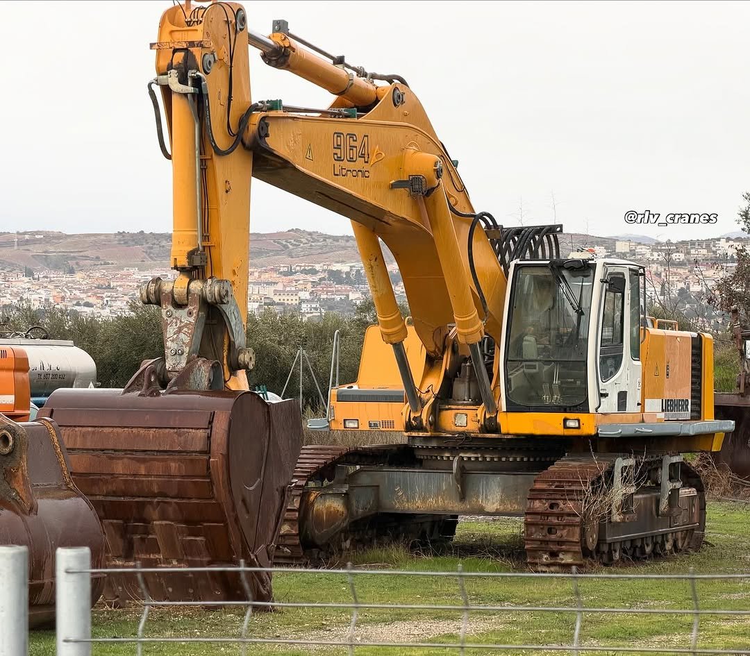 Photo by Renato on January 01, 2026. May be an image of crane and text.