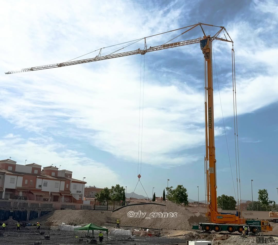 rlv_cranes 게시물 이미지: Spierings SK 1265-AT5 eLift

Grúas Alhambra...