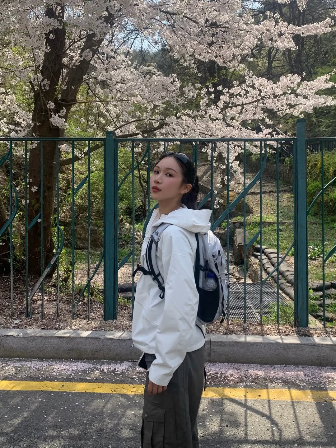 roh.yoonha 게시물 이미지: 저랑 등산다니실 분 구합니다 #광고 @thenorthface_kr 
왜냐면 저 경량...