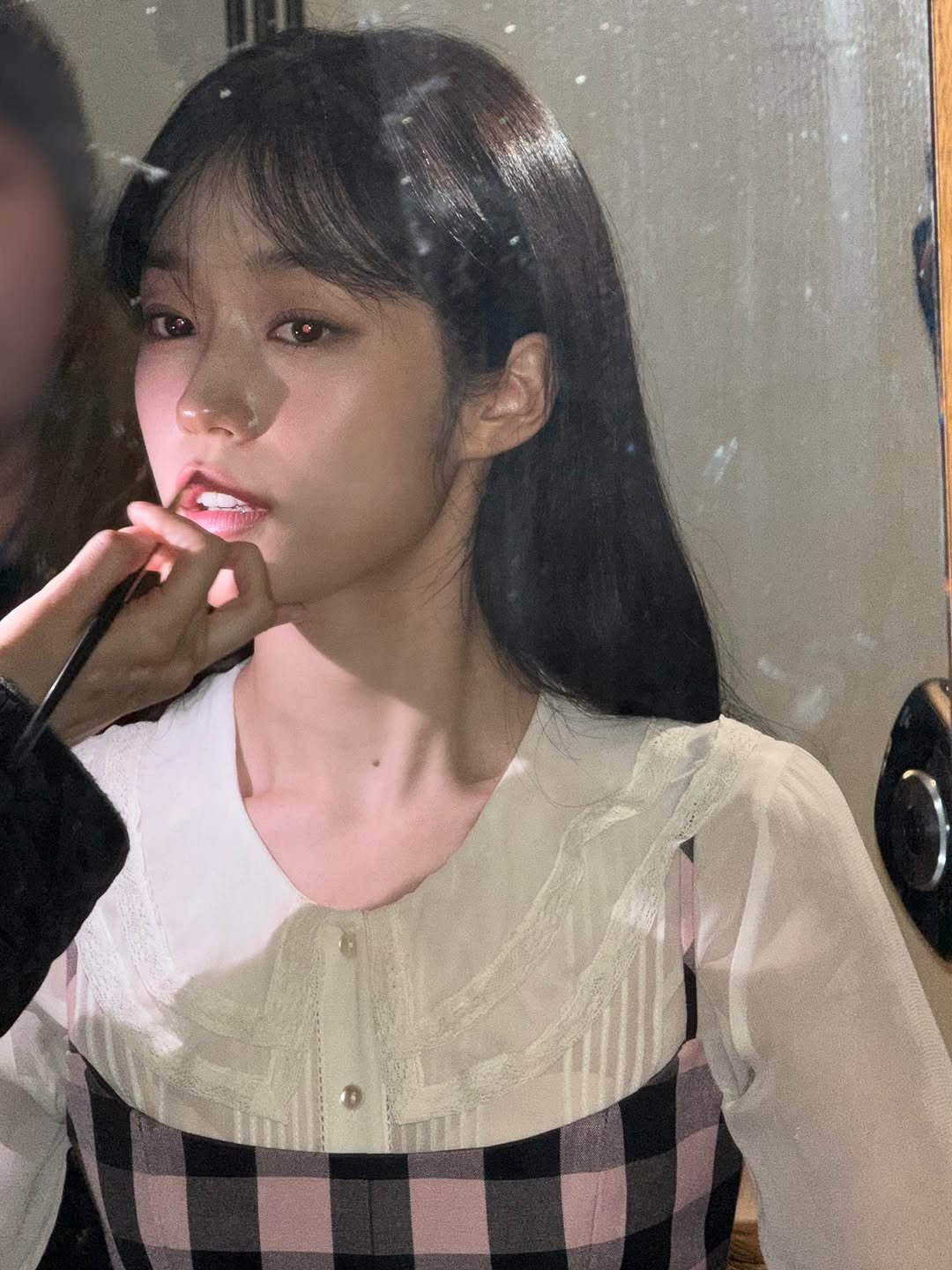 Photo by 노윤서 on September 26, 2025. May be an image of 1 person and text.