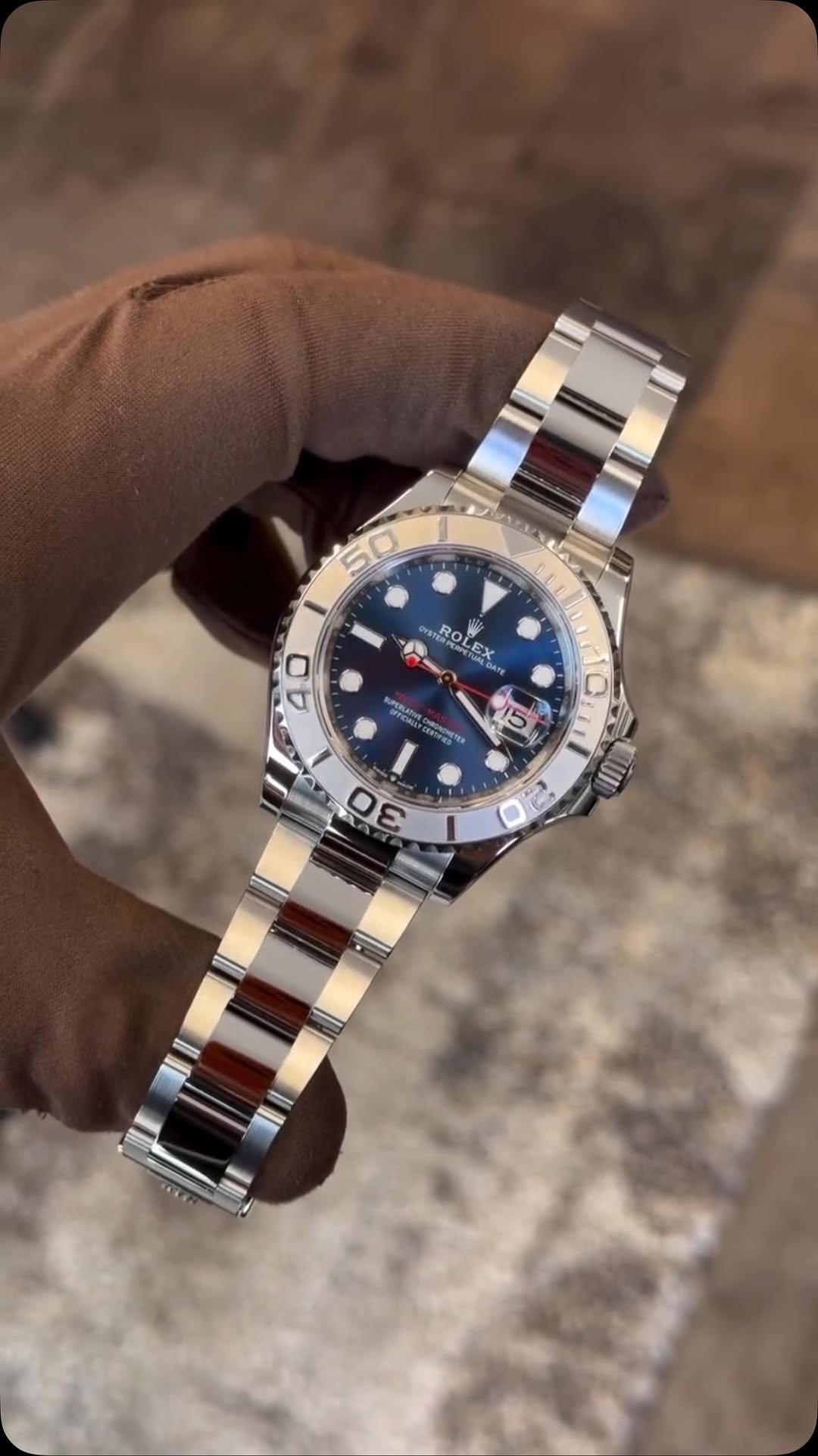 rolexworld_ 게시물 이미지: The Yachtmaster 40 with the navy blue dial....