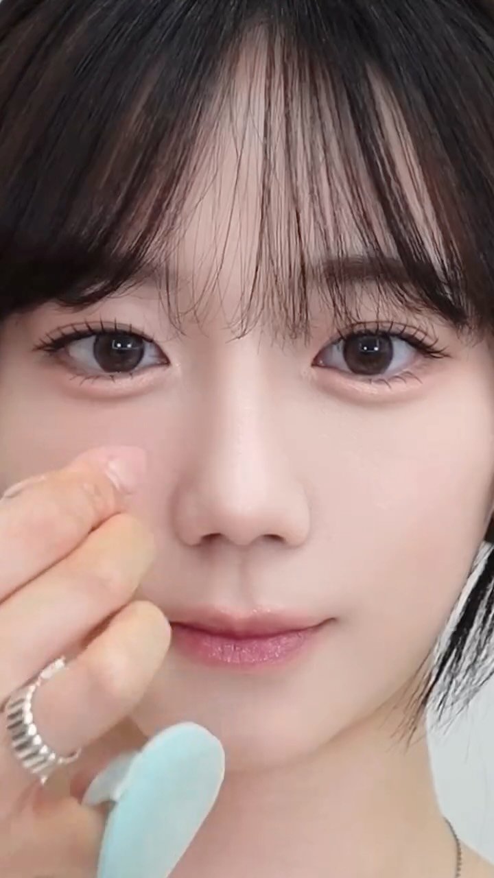 rollingjay_onymakeup 게시물 이미지: 차곡차곡 핑크베이지 메이크업 🍂🤍

#makeup ...