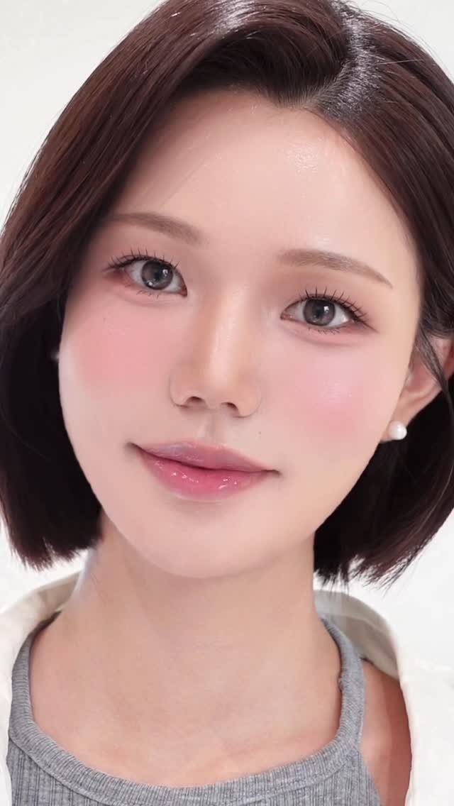 rollingjay_onymakeup 게시물 이미지: 은은 뽀용 ! ♥♥
단발어피두 우리혜린쌤이 최고에요 🫡
#makeup ...