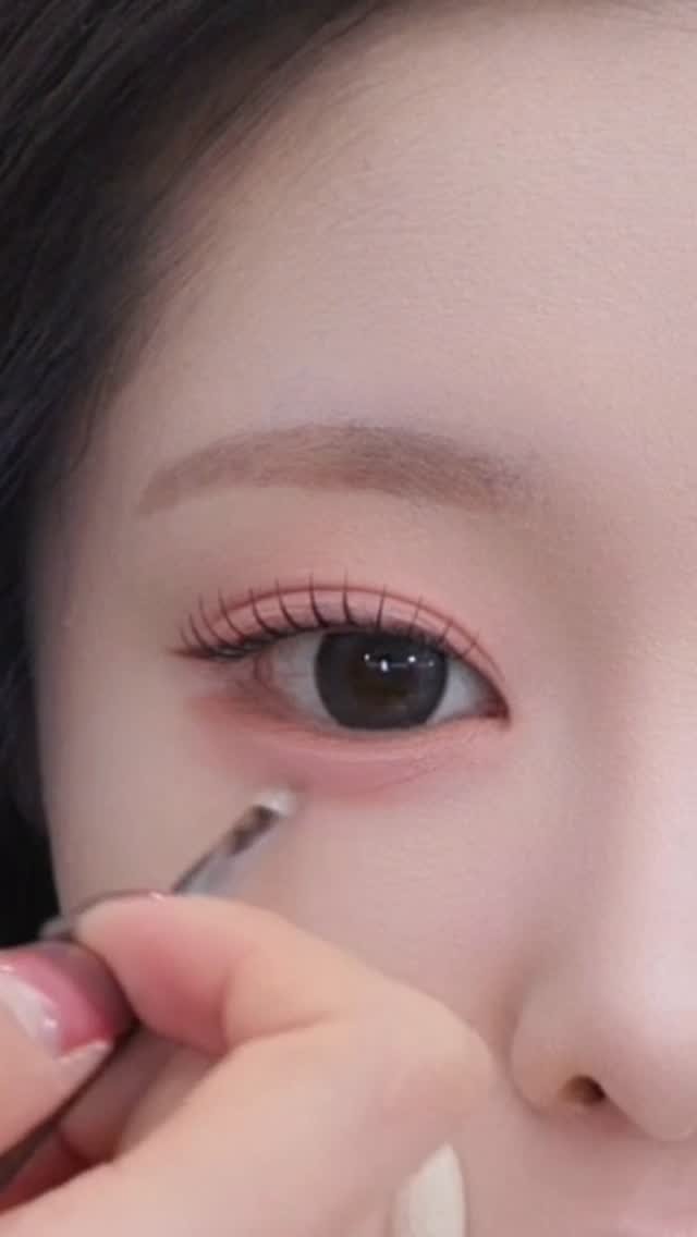 rollingjay_onymakeup 게시물 이미지: 코랄냥이 🐈🍑🧡

#makeup  @rollingjay_onymakeup...