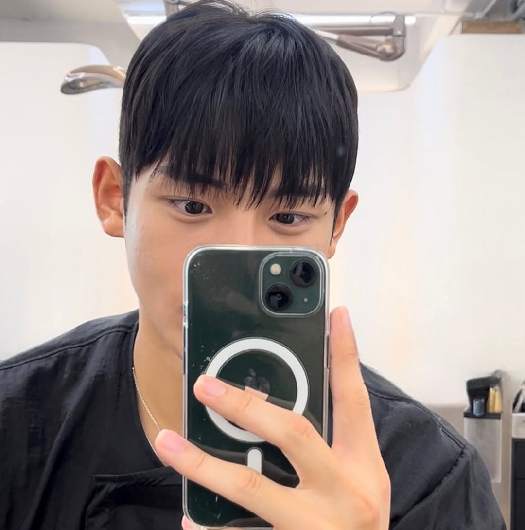 Photo by 롤링제이 승렬  •남자머리 슬릭컷 남자볼륨매직 쉐도우펌 볼륨펌• in Rolling Jay.