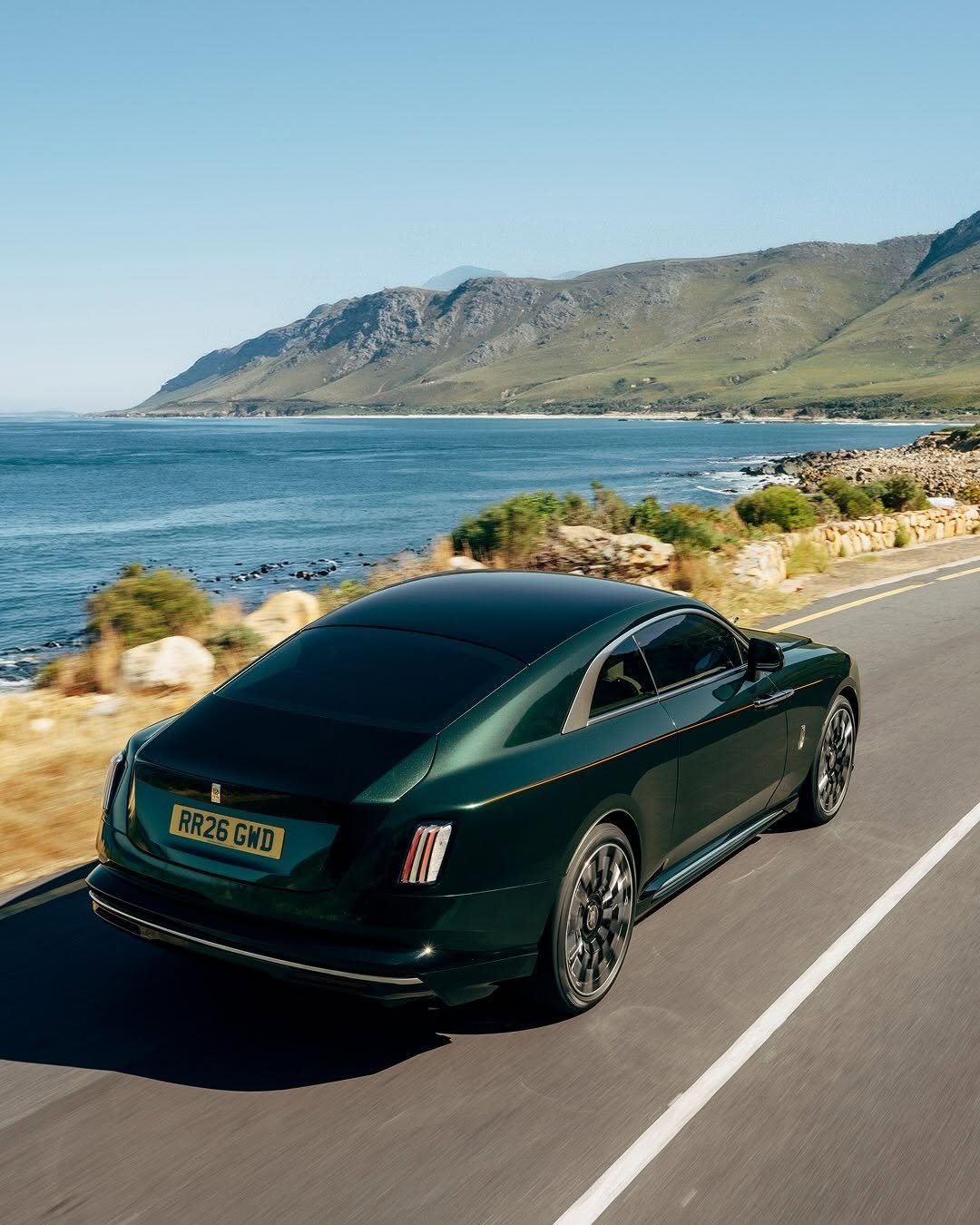 rollsroycecars 게시물 이미지: The expansive surfaces of Spectre Series II...
