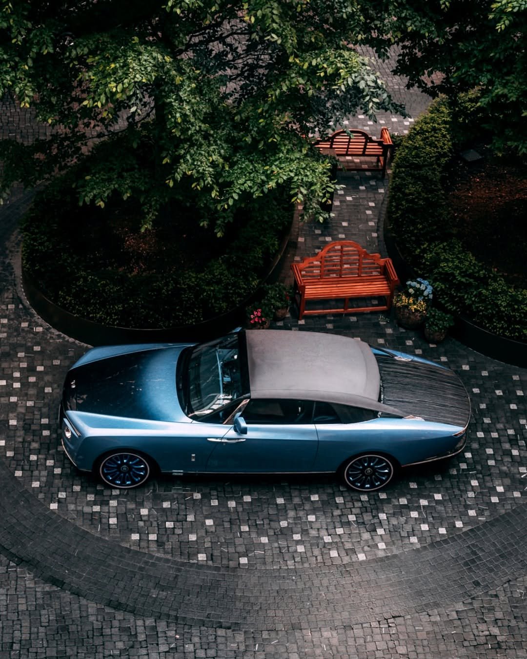 rollsroycecarsapac 게시물 이미지: Over four days, clients travelled from London...
