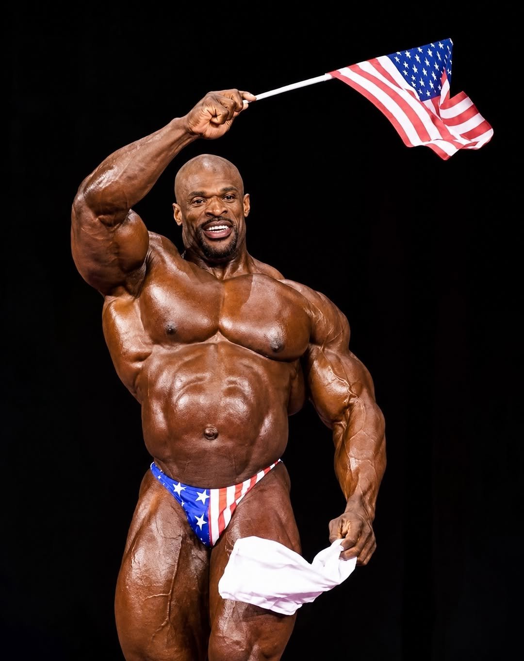 ronniecoleman8 게시물 이미지: Yeah Buddy, Happy 4th of July 🇺🇸