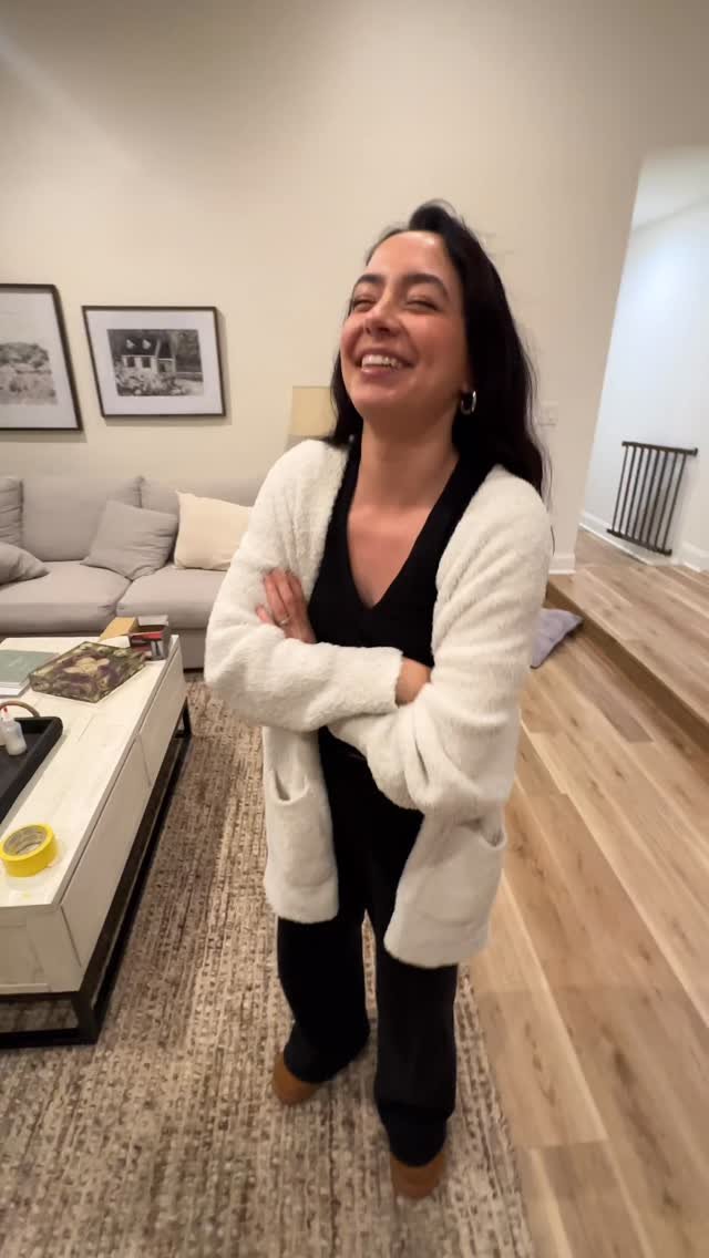 ronronfam 게시물 이미지: Surprising my wife with a brand newish shelf...