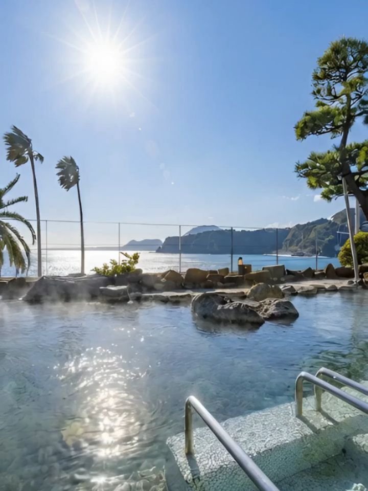 roomfinder.kr 게시물 이미지: 도쿄에서 이동 가능하고,
바다 바로 앞에 자리 잡은 오션뷰 온천 료칸이에요.

객실...