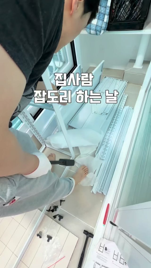 rosa_sallim 게시물 이미지: 제가 
요즘 집안 일 내려놓고 
좀 쉬고 있었어요

애들 둘 다 중딩 고딩 입학...