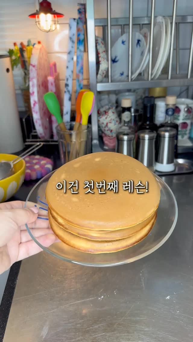 rose_salrim 게시물 이미지: 팬케이크 팁 드려요 🫣🫰💛🥞

한때 팬케이크 백장 구워가며 팬케이크 천재를...