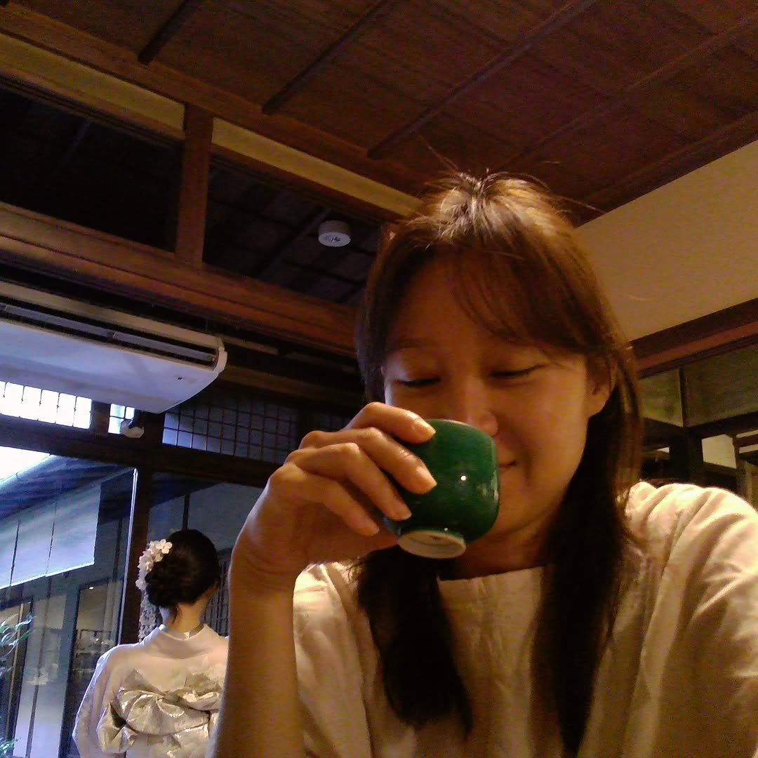 Photo by Hjk on November 14, 2025. May be an image of coffee cup, tea and text.