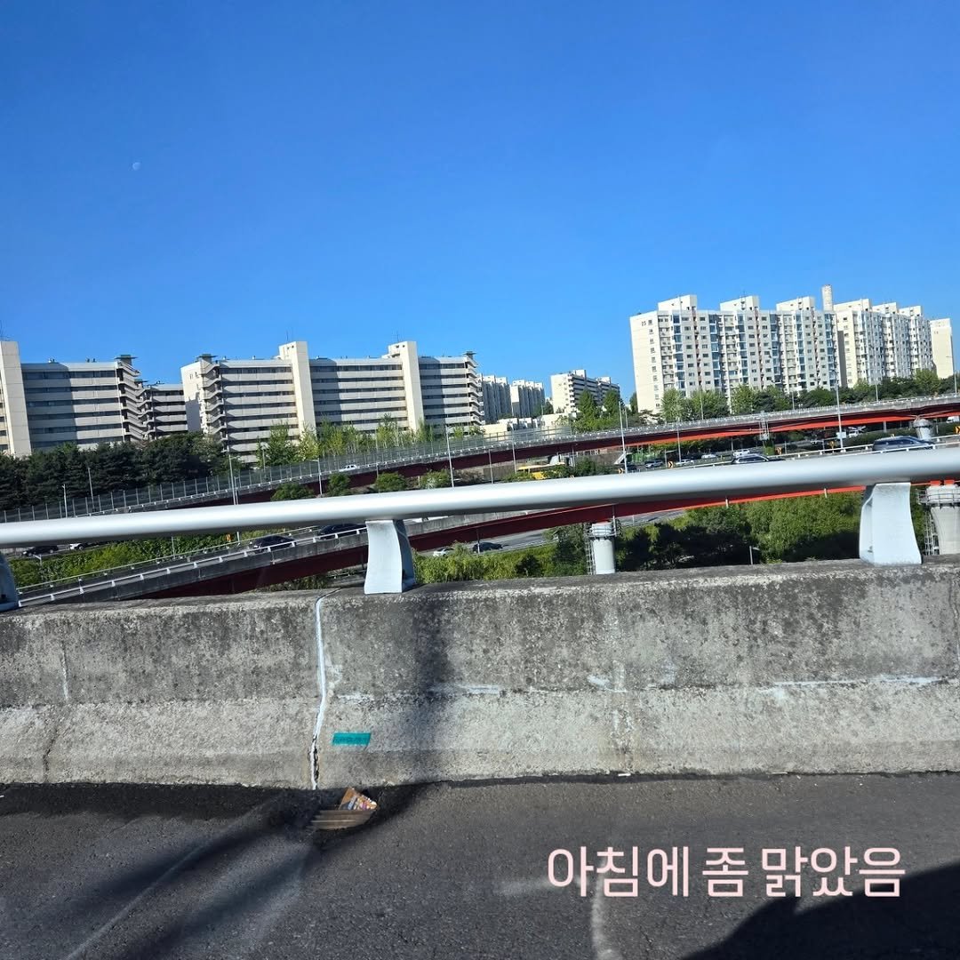 rovvxhyo 게시물 이미지: 