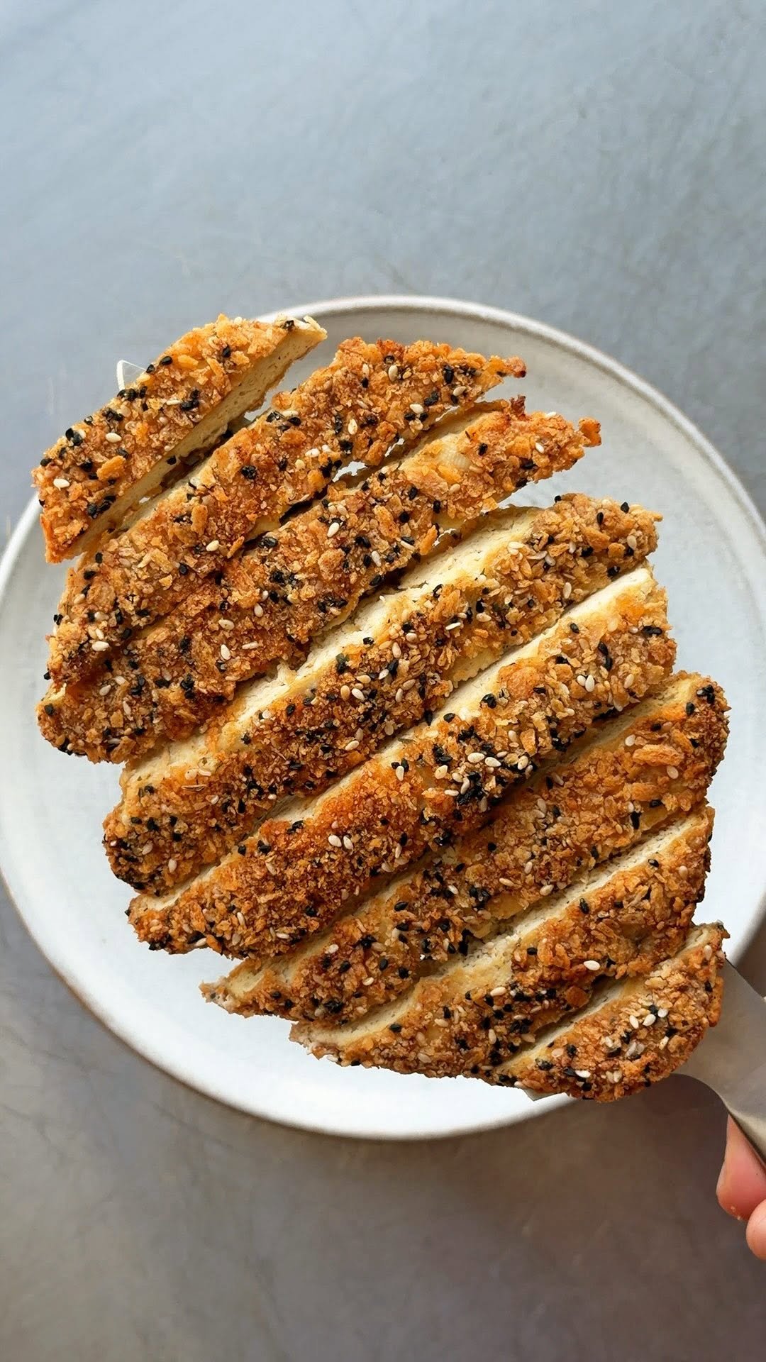 roxyandben 게시물 이미지: CRISPY TOFU SCHNITZELS with slaw + mayo 😋...