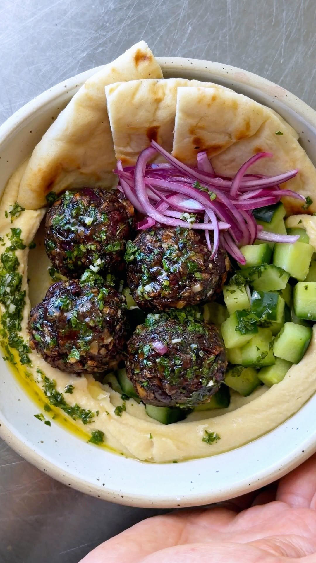 roxyandben 게시물 이미지: KIDNEY BEAN ‘MEATBALL’ HUMMUS BOWL 🫘 full...